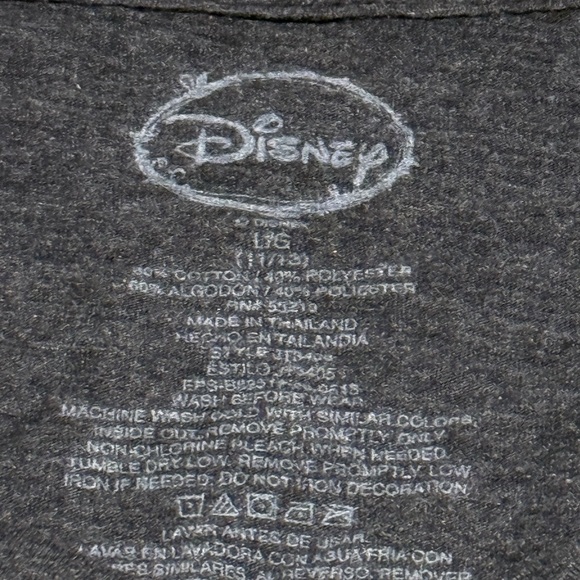 Bundle of 4 Large Disney Graphic T-Shirts - Picture 8 of 8